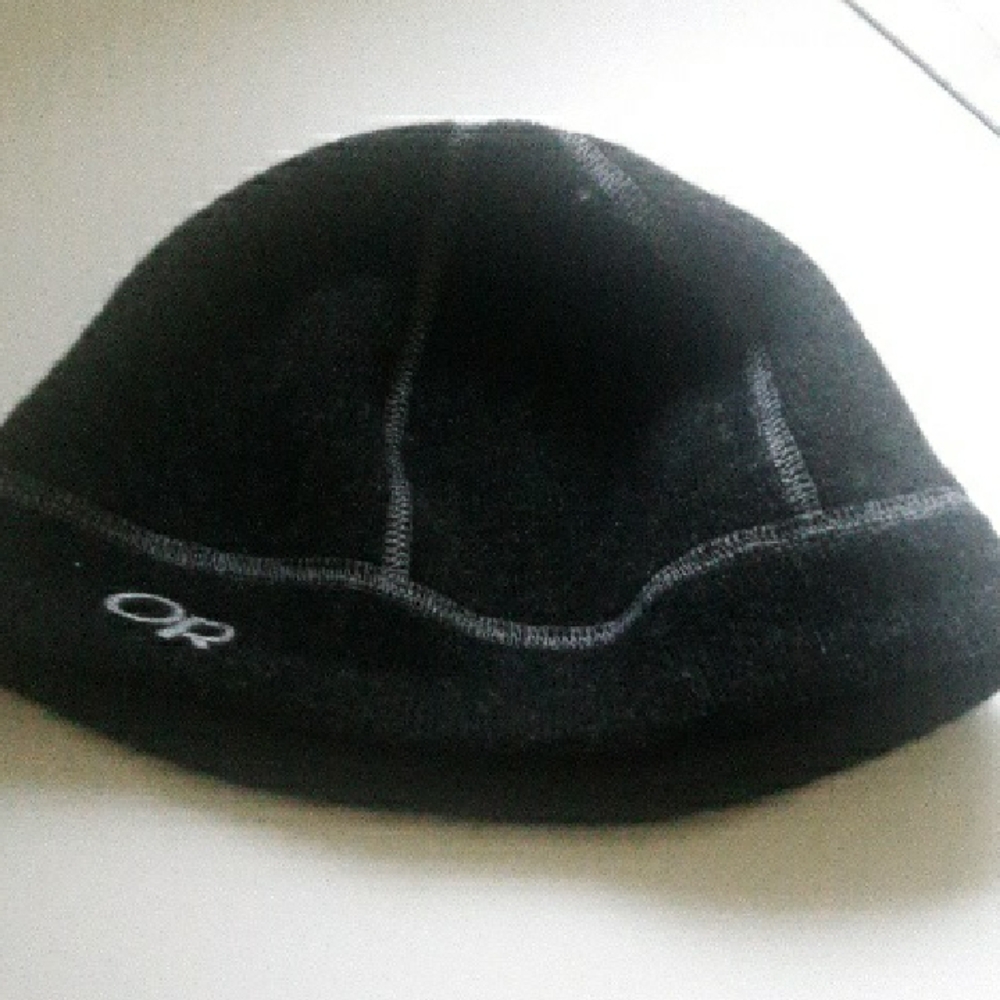 Outdoor Research Black Fleece Beanie with Contrast Stitching